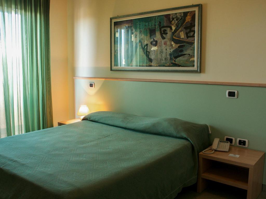 San Nicola Manfredi Blu Hotel מראה חיצוני תמונה