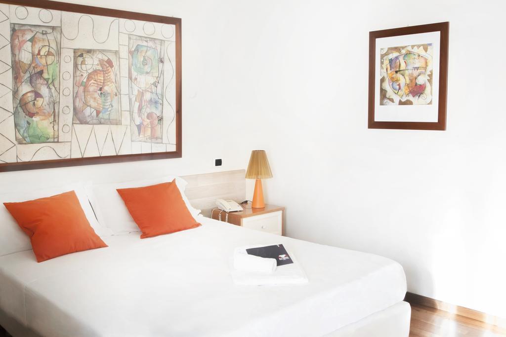 San Nicola Manfredi Blu Hotel מראה חיצוני תמונה