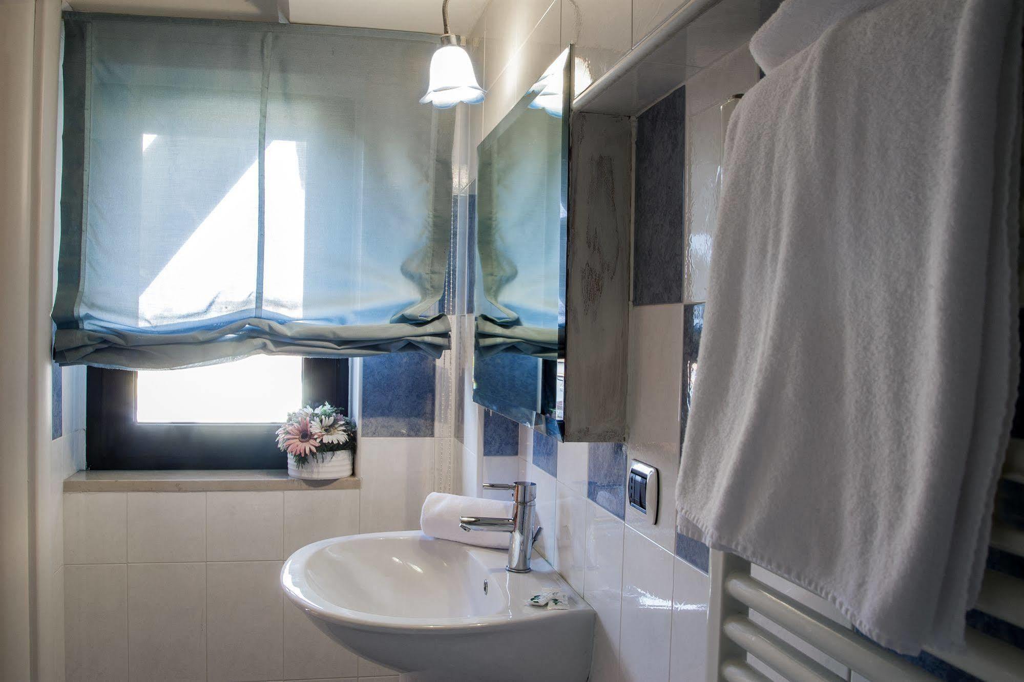 San Nicola Manfredi Blu Hotel מראה חיצוני תמונה
