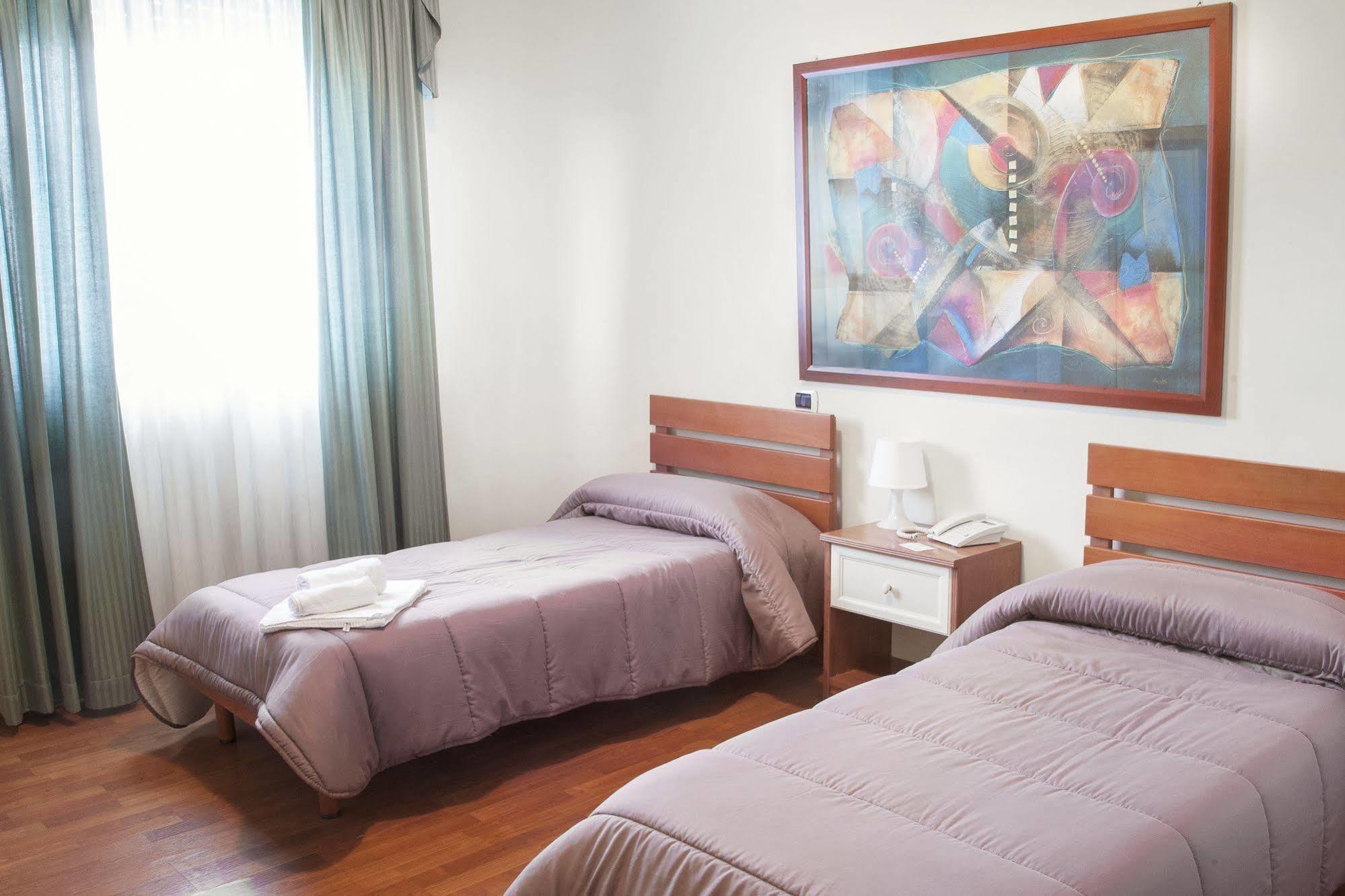 San Nicola Manfredi Blu Hotel מראה חיצוני תמונה